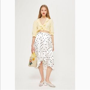 Top shop satin spot ruffle skirt 🖤